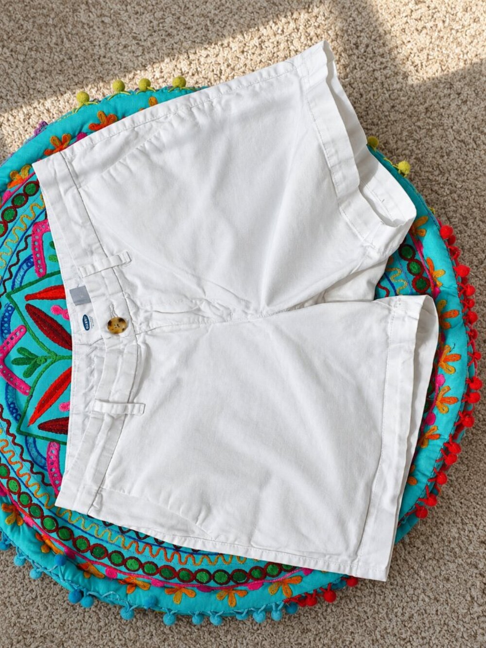 Old Navy White Tailored Chino Shorts Women’s 8 5” Inseam Preppy Summer